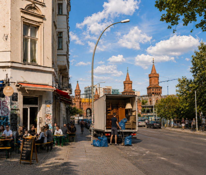 Professionelle Entrümpelung in Berlin Kreuzberg durch das Team von Umzug Schöpke